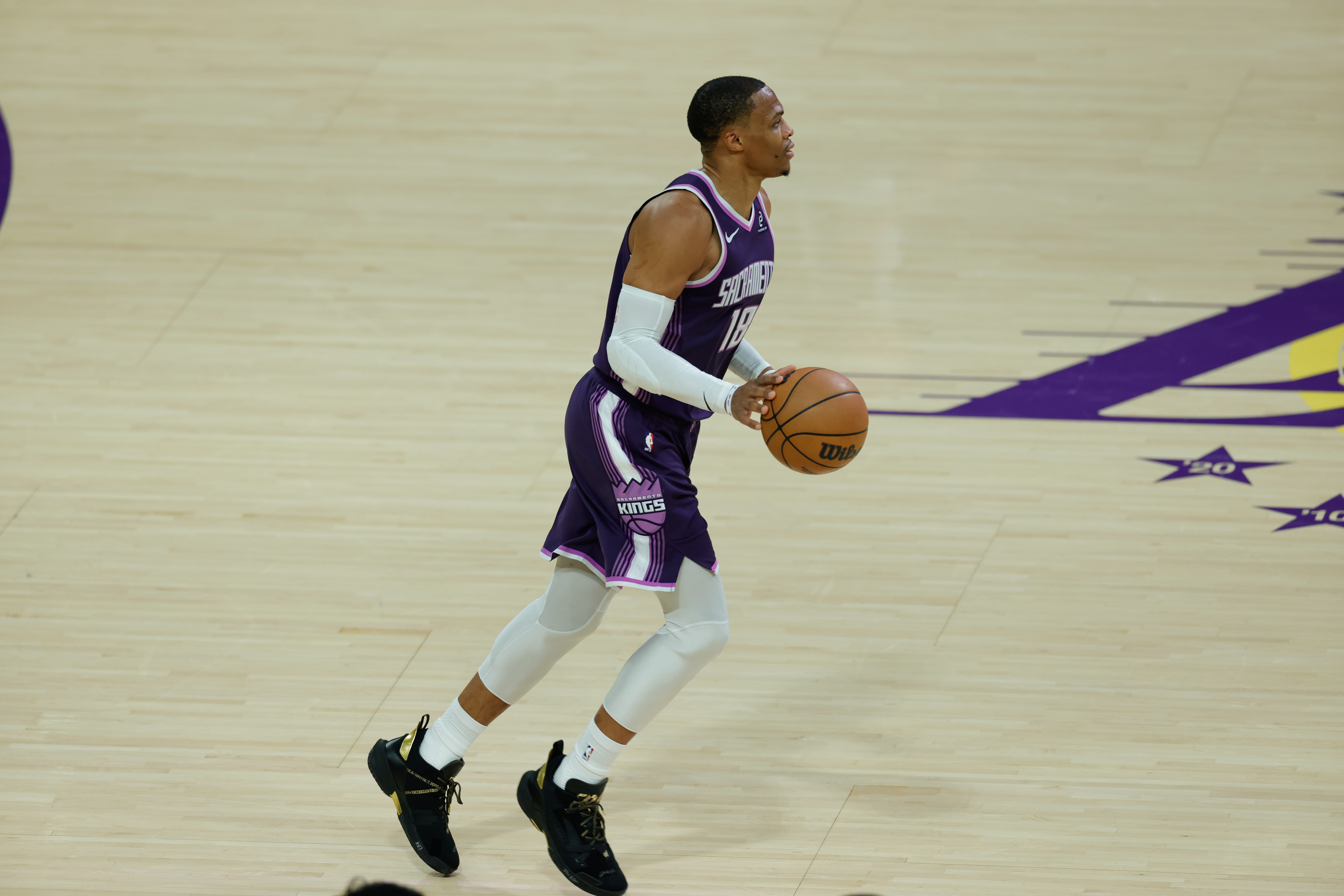 开云体育app下载-历史总助攻谁最多？榜一神迹无人及 老詹超保罗 现役4人&amp;威登上榜