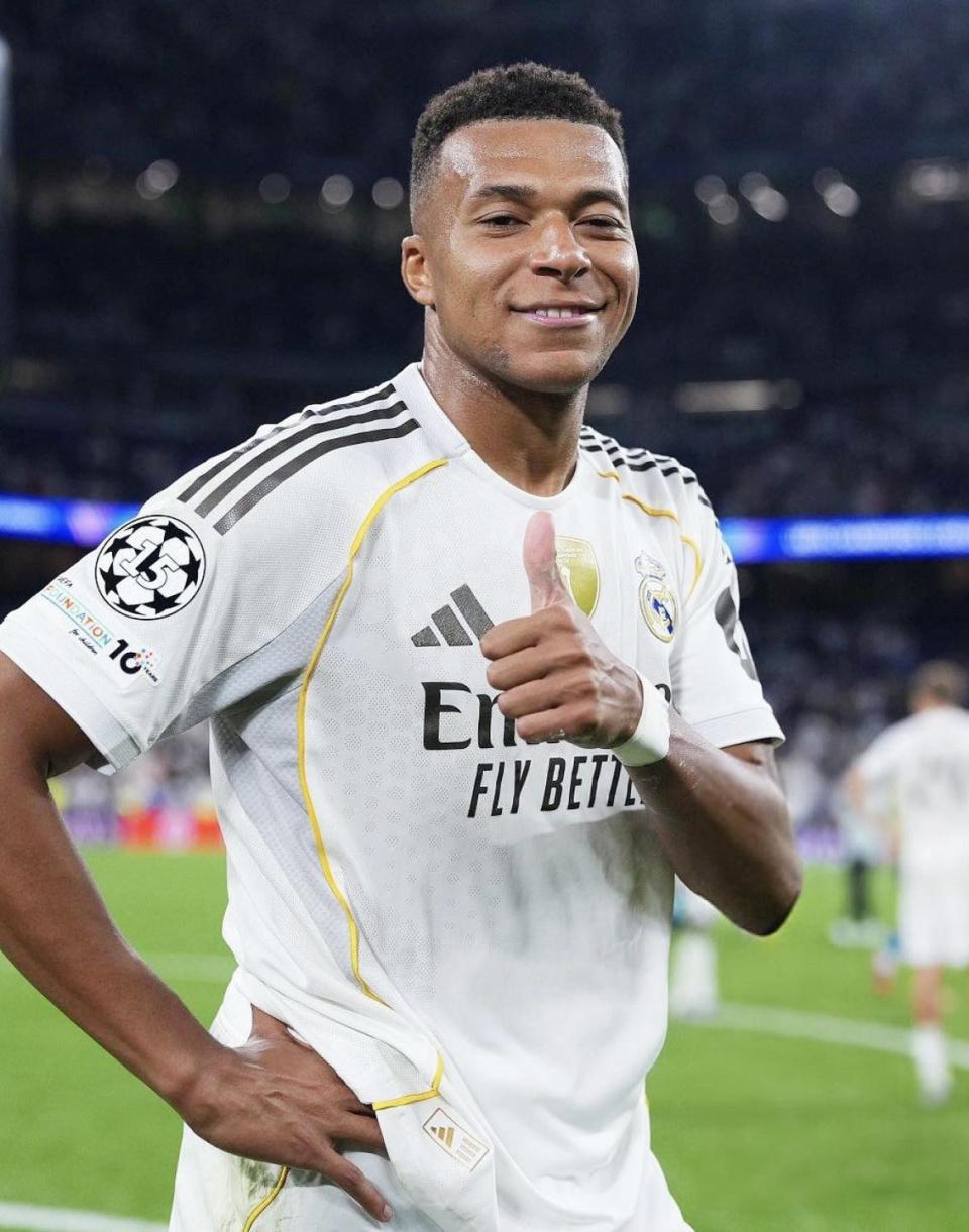 云开体育app下载安装-续约反转!皇马新帅变阵,维尼修斯回归左路开心,姆巴佩搭档确定