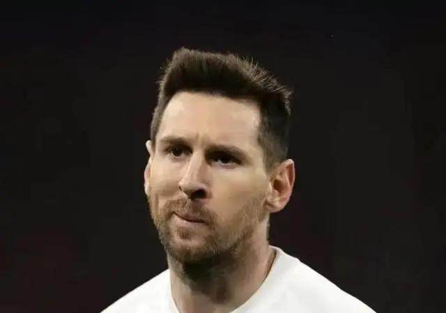 【夜读】35岁梅西连续3年无缘欧冠八强