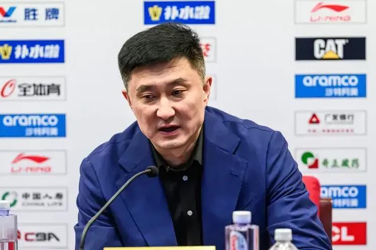 中国kaiyun·体育官方网站-杜锋大吐苦水:2人有伤太困难,媒体人吐槽:没伤有篮的你却不用